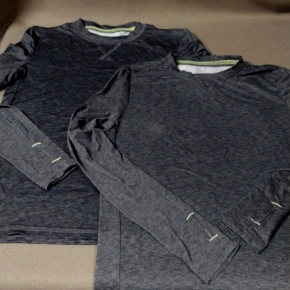 Cuddl Duds Other - 2 Cuddl Duds base layer tops youth M